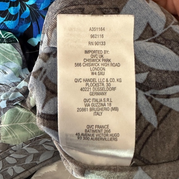 Quacker Factory Studded Chrysanthemum Floral V-Neck Caftan Top Size 1X Poncho - Picture 5 of 6